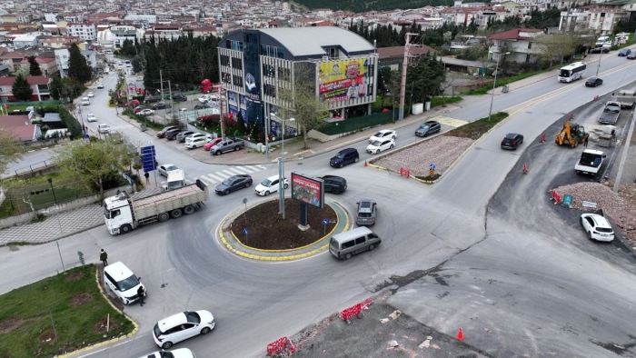 Büyükşehir’den Darıca trafiğini rahatlatacak adım: Tuzla-Battalgazi kesişiminde kavşak çalışması başladı